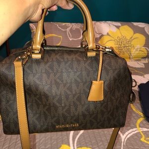 Slightly used Aunthentic MK purse
